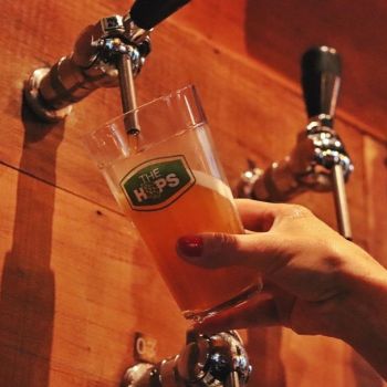 Foto The Hops Tap House