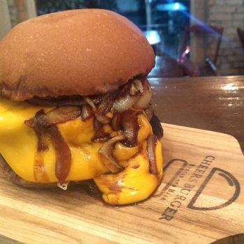 Foto Cheers Burger