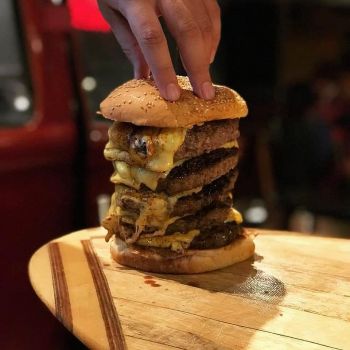 Foto Da Lata Hamburgueria