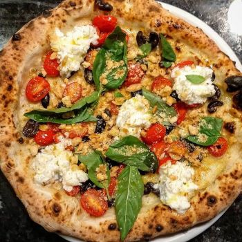Foto Leggera Pizza Napoletana