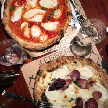 Foto Leggera Pizza Napoletana