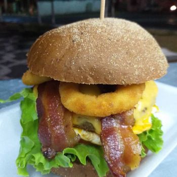 Foto Manela Hamburgueria