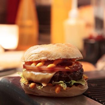 Foto Na Garagem Hamburgueria