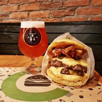 Foto Three Monkeys Beer