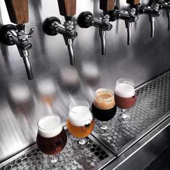 Foto We Are Bastards